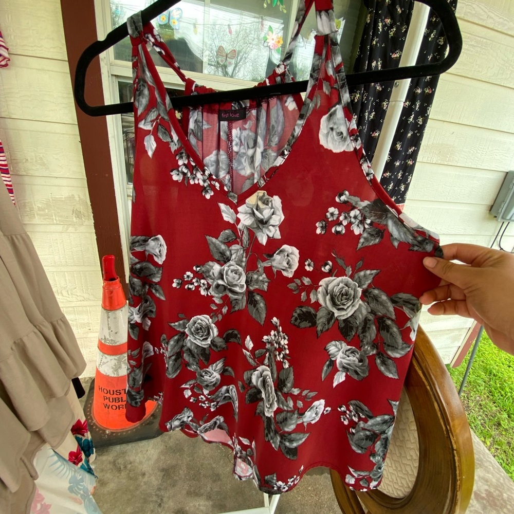 Floral Red Sleeveless Top
